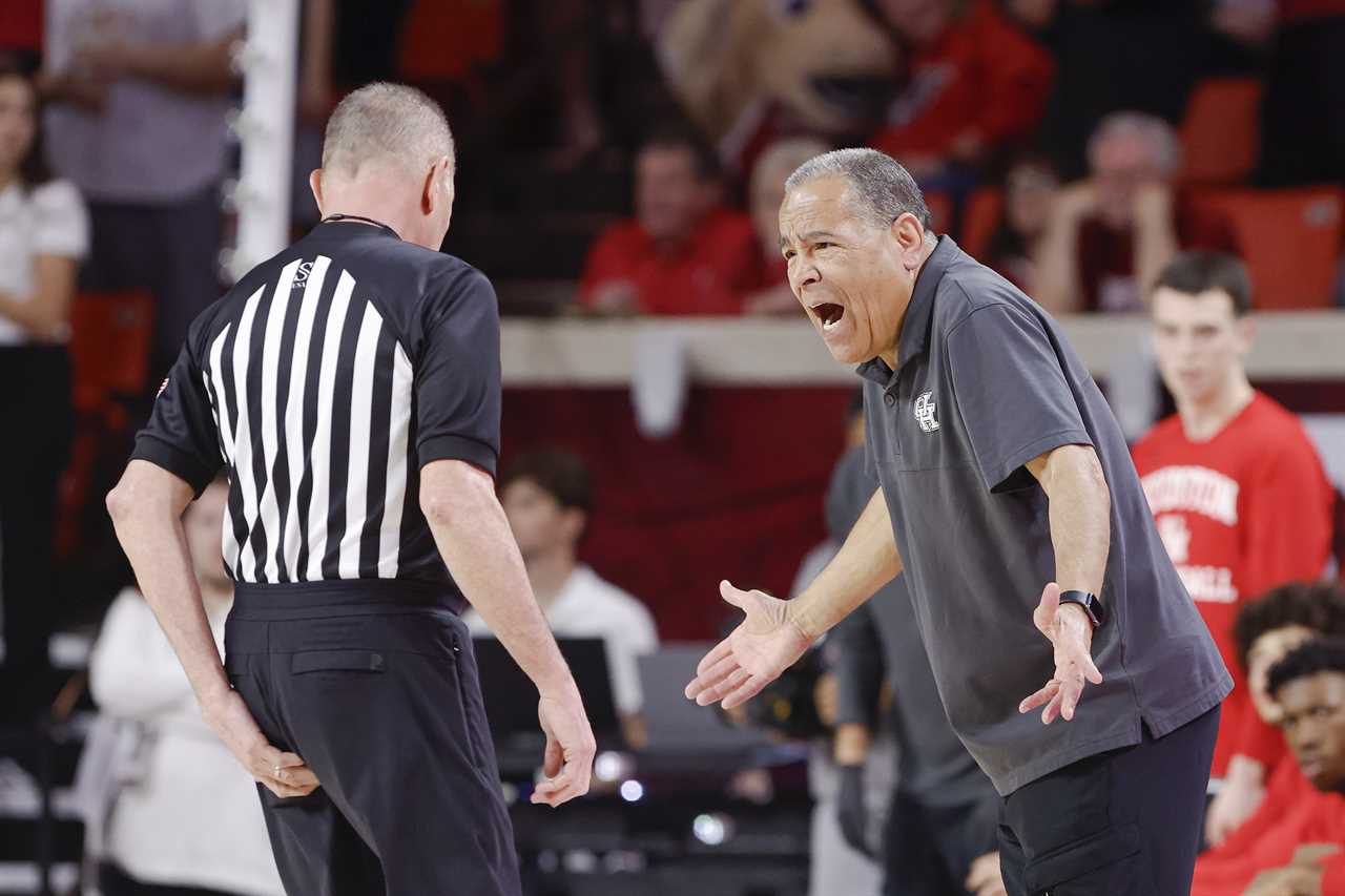 Best photos from the Oklahoma Sooners 87-85 to the No. 1 Houston Cougars