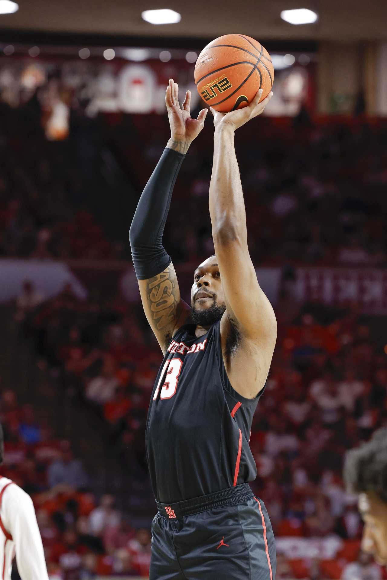 Best photos from the Oklahoma Sooners 87-85 to the No. 1 Houston Cougars