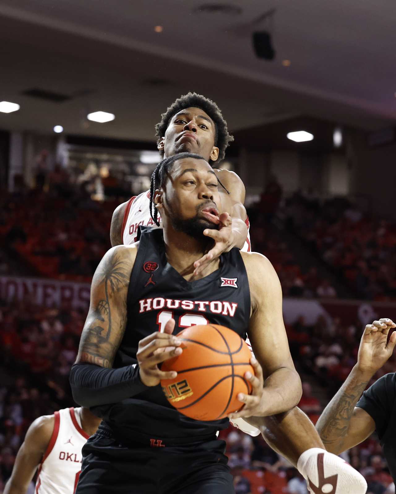 Best photos from the Oklahoma Sooners 87-85 to the No. 1 Houston Cougars