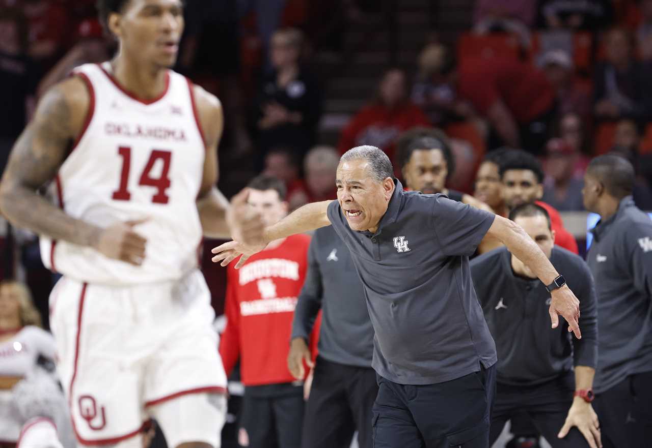 Best photos from the Oklahoma Sooners 87-85 to the No. 1 Houston Cougars