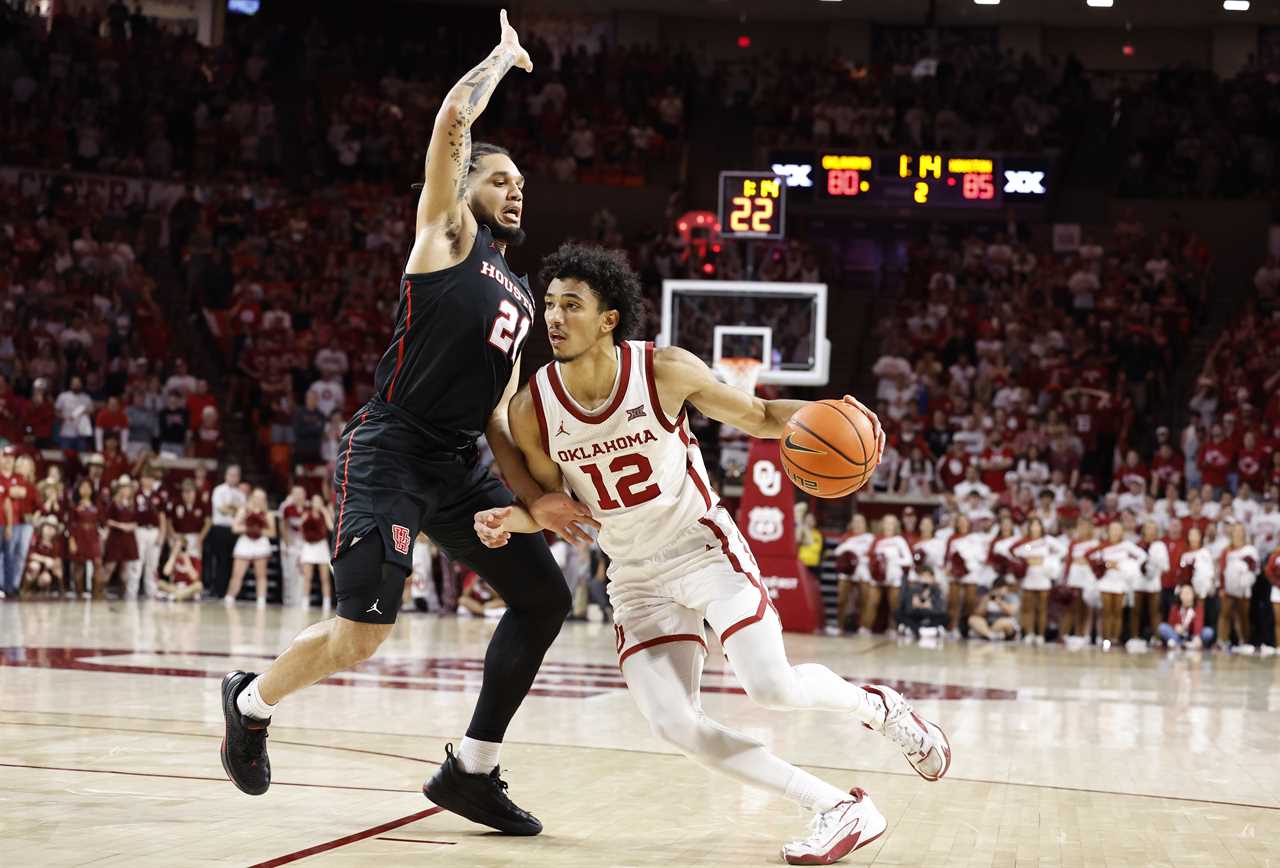 Best photos from the Oklahoma Sooners 87-85 to the No. 1 Houston Cougars