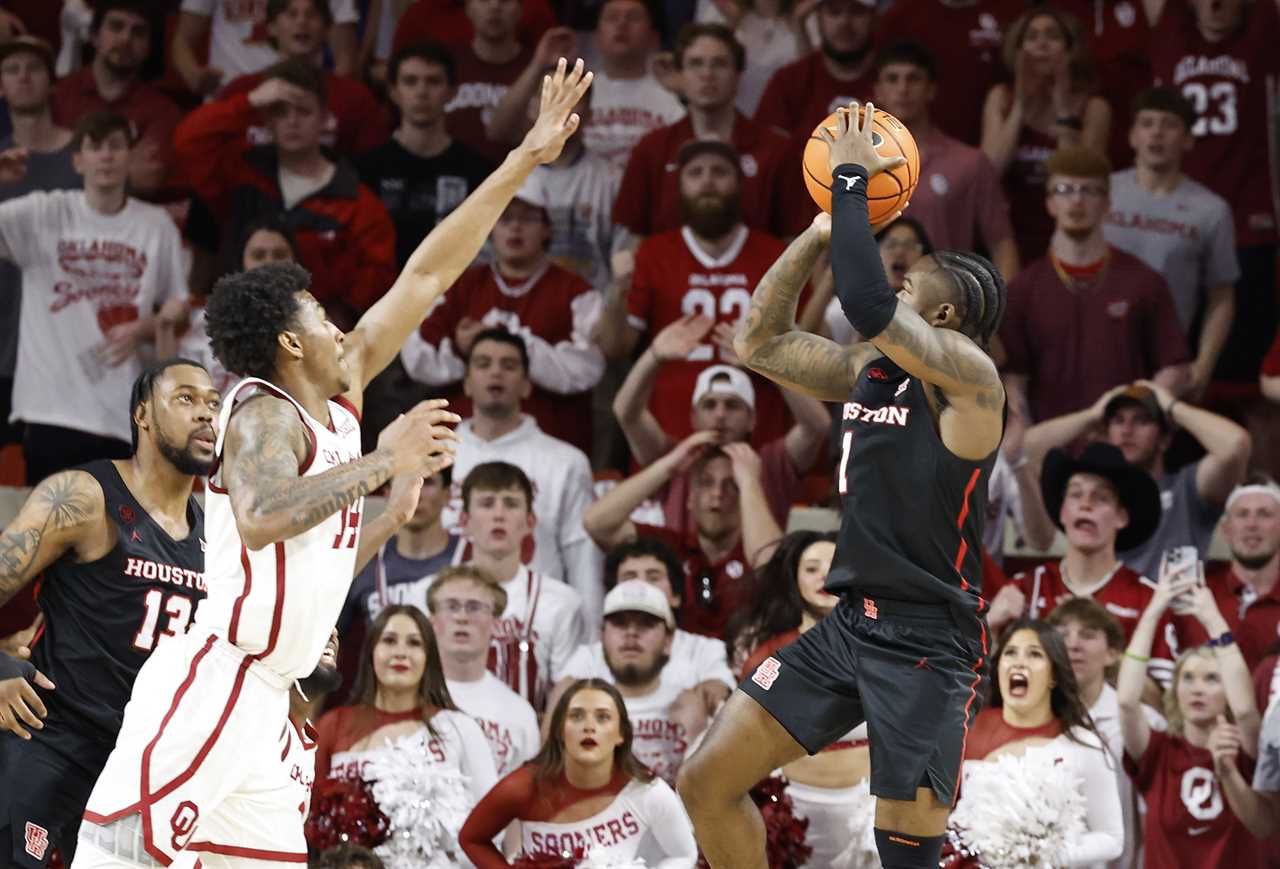 Best photos from the Oklahoma Sooners 87-85 to the No. 1 Houston Cougars