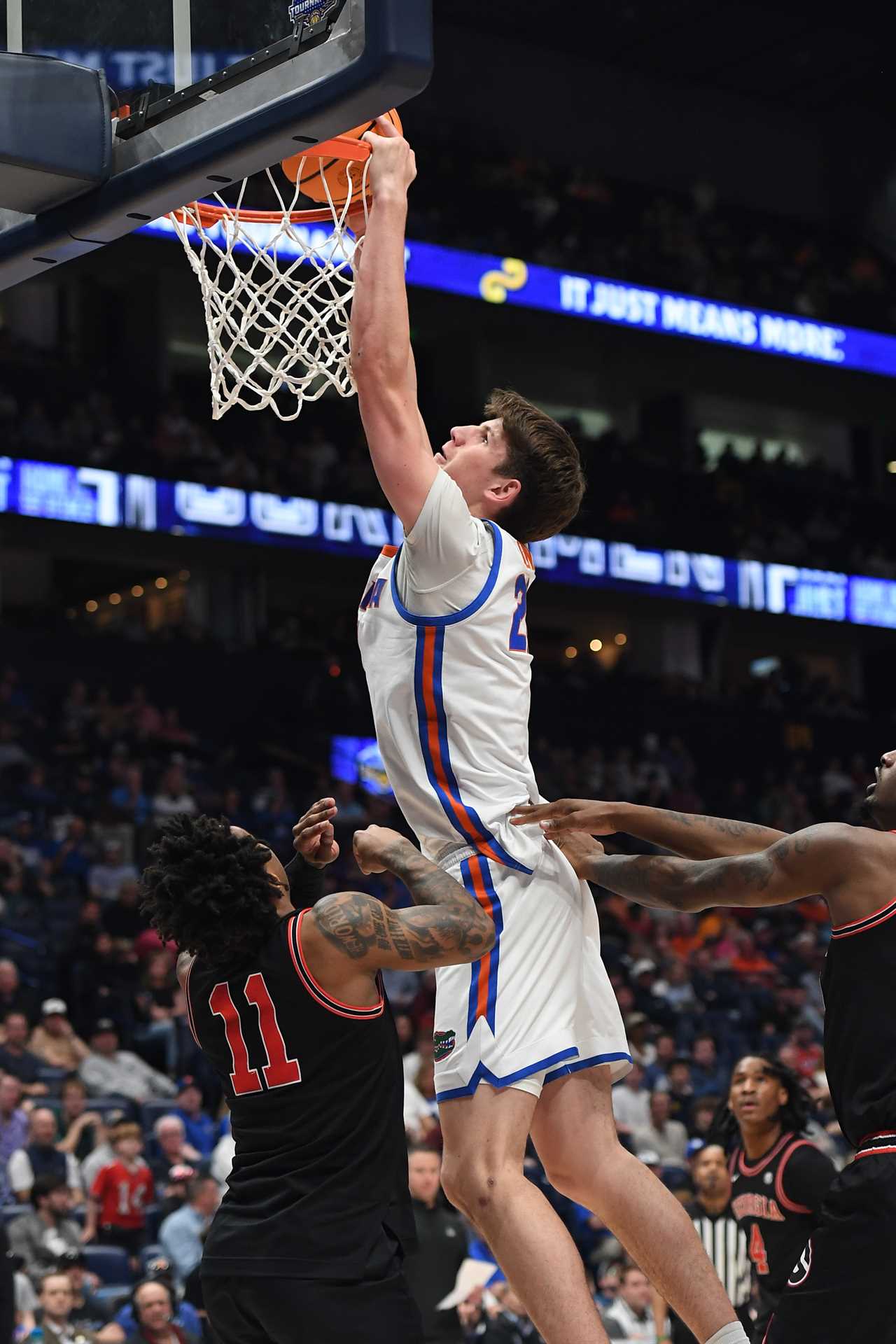 PHOTOS: Highlights from Florida's win vs Georgia in SEC Tournament