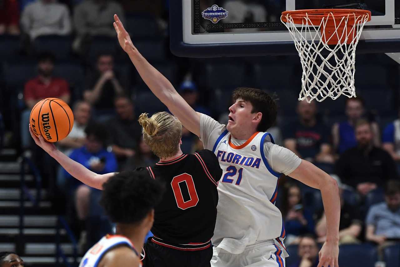 PHOTOS: Highlights from Florida's win vs Georgia in SEC Tournament