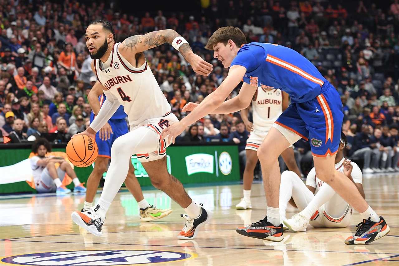 PHOTOS: Highlights from Florida's loss vs Auburn in SEC title game