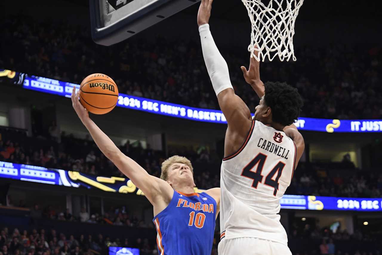 PHOTOS: Highlights from Florida's loss vs Auburn in SEC title game