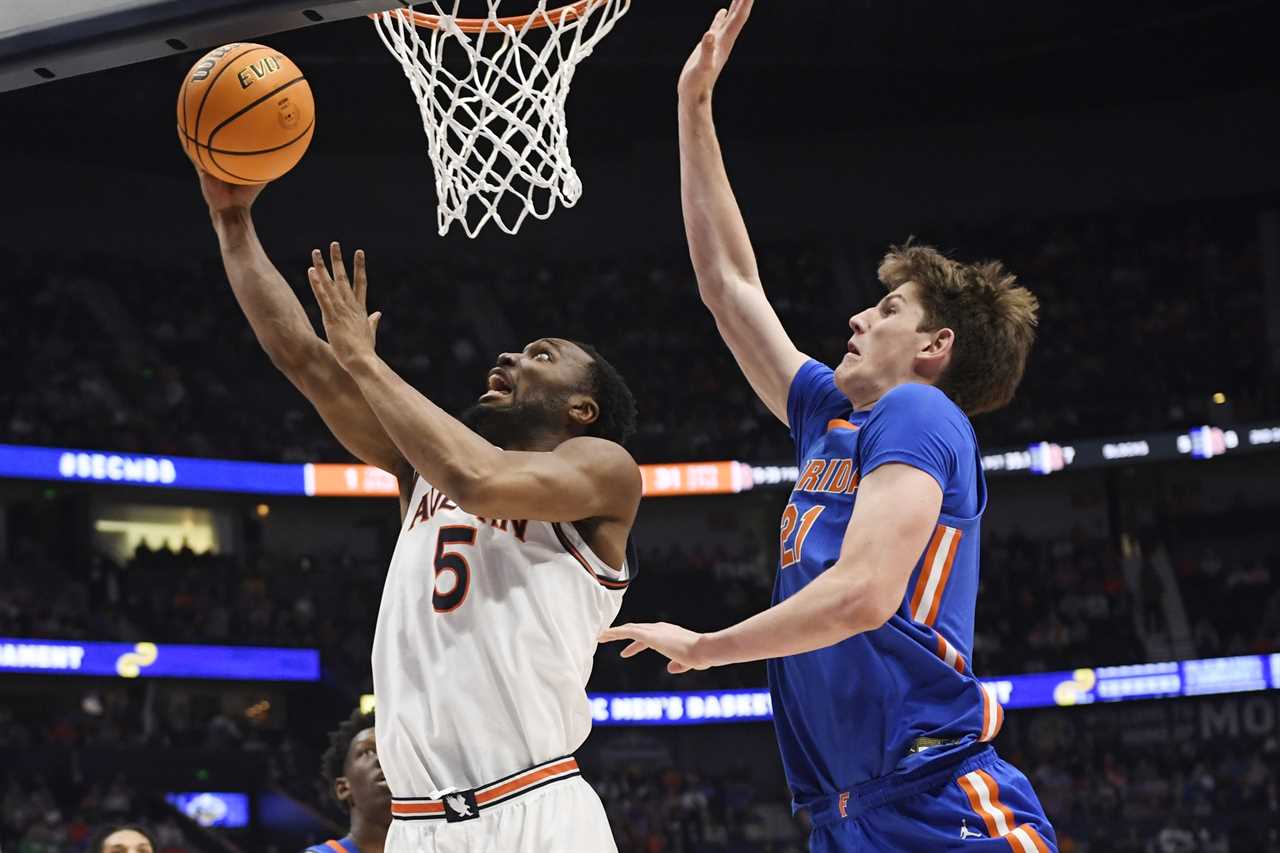 PHOTOS: Highlights from Florida's loss vs Auburn in SEC title game