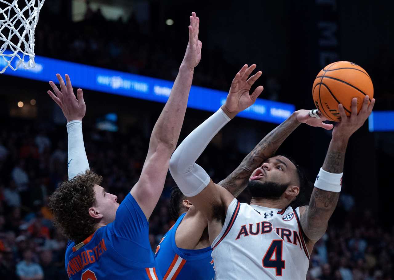 PHOTOS: Highlights from Florida's loss vs Auburn in SEC title game