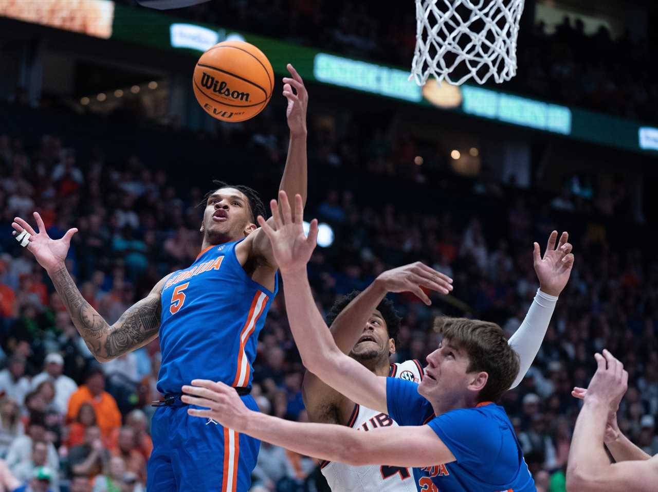 PHOTOS: Highlights from Florida's loss vs Auburn in SEC title game