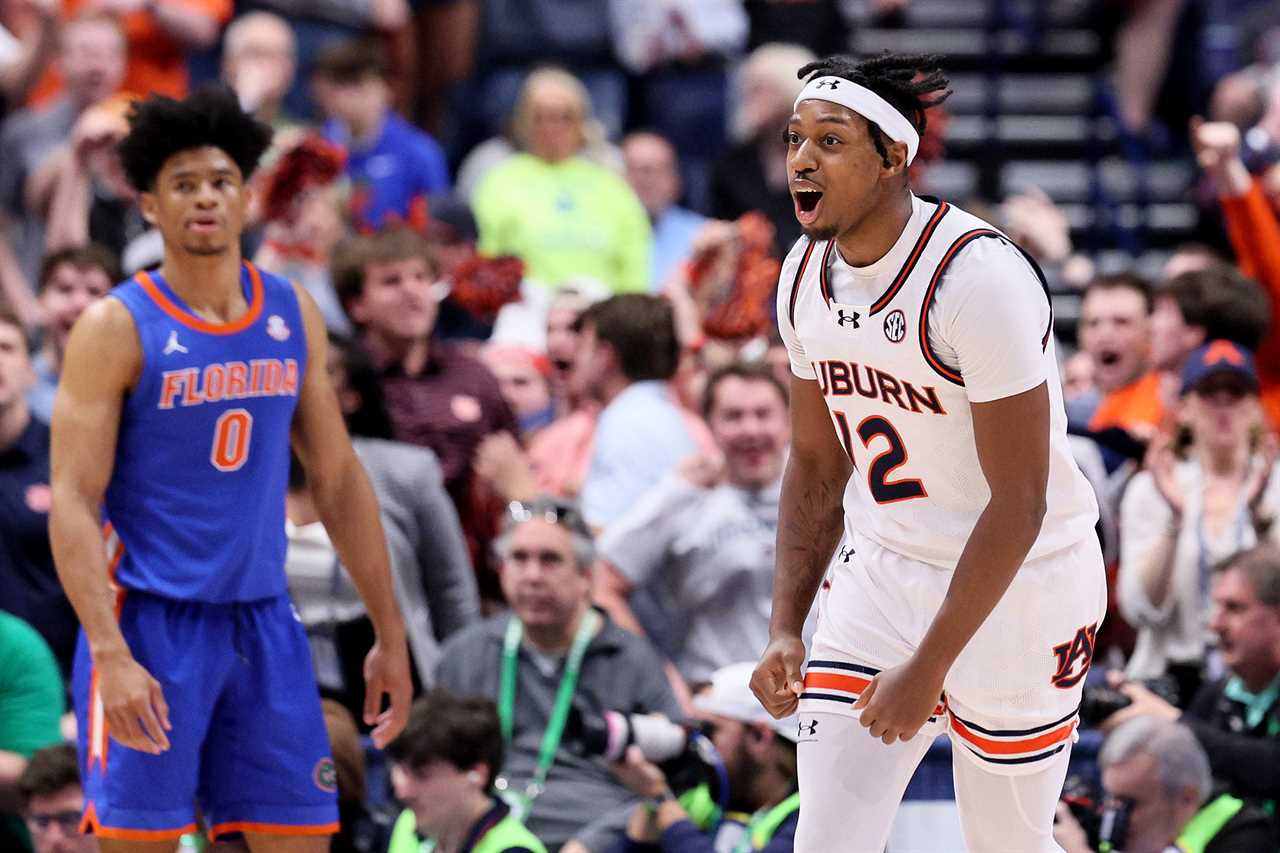 PHOTOS: Highlights from Florida's loss vs Auburn in SEC title game