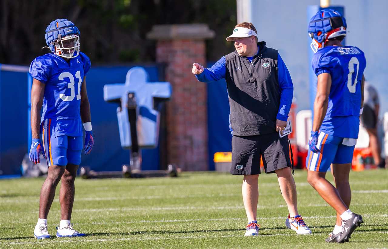 PHOTOS: Get a gander at the Gators during early spring practice