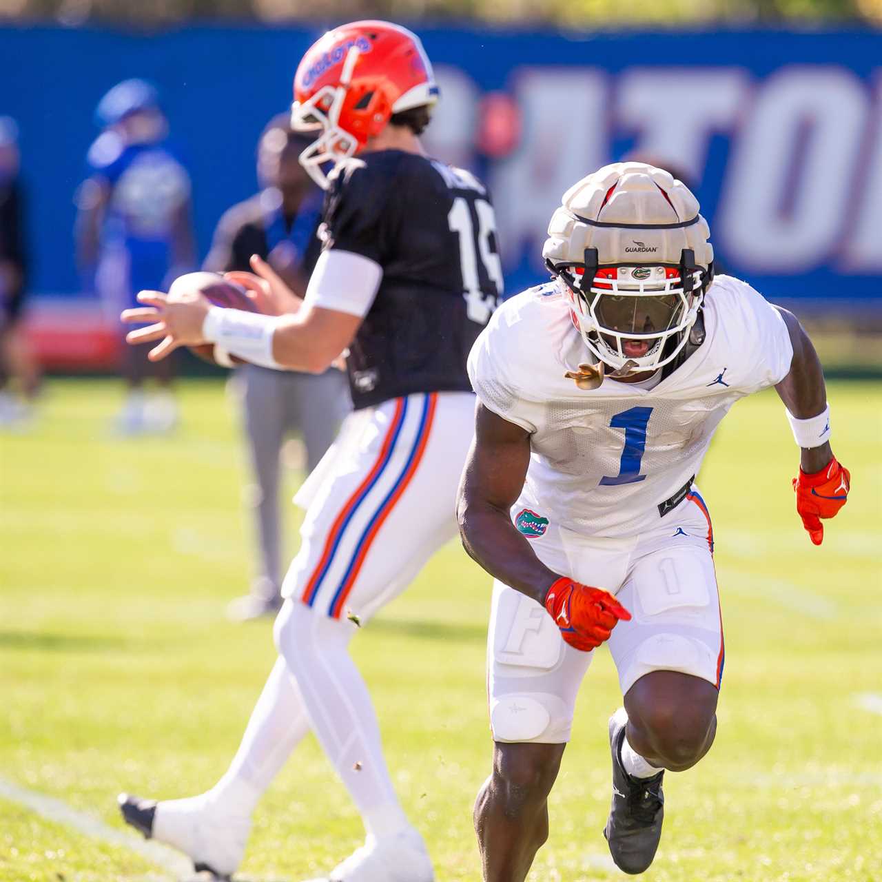 PHOTOS: Get a gander at the Gators during early spring practice