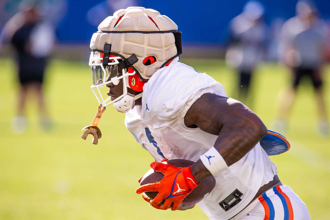 PHOTOS: Get a gander at the Gators during early spring practice