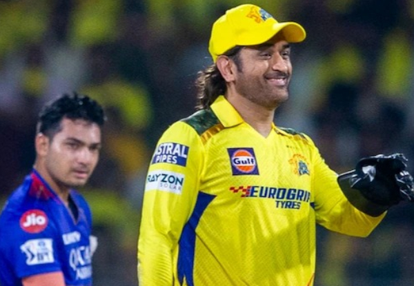 IPL 2024: Mahendra Singh Dhoni rolls back years with underarm run-out, Chepauk erupts against RCB, video gone viral