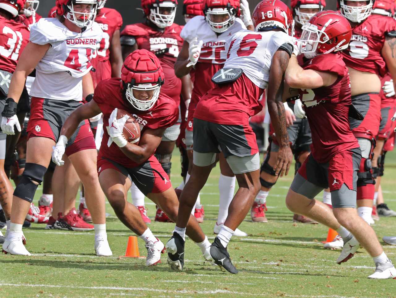 Oklahoma Sooners Snapshot Profile: Running back Gavin Sawchuk