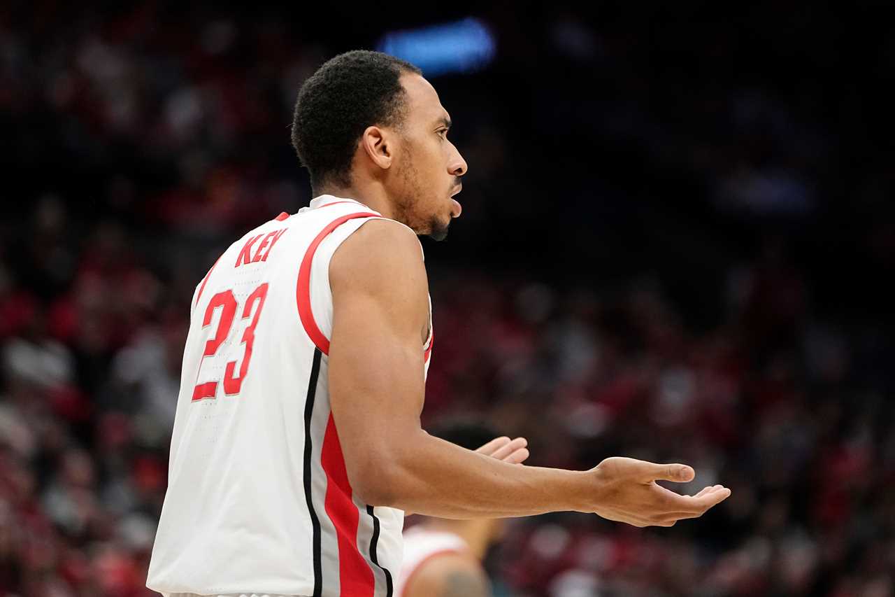 PHOTOS of Ohio State basketball's loss to Georgia in the NIT Tournament