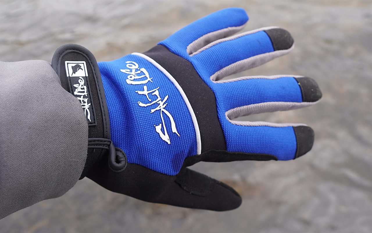 The Best Fishing Gloves of 2024