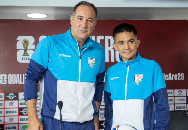 Igor Stimac and Sunil Chhetri during 