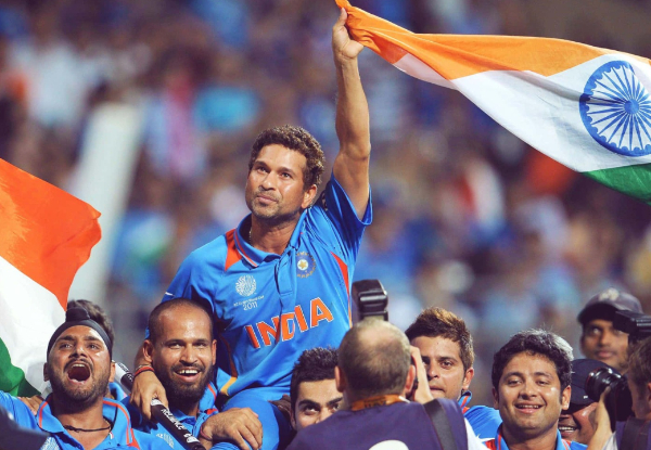 Birthday wishes pours in for Master Blaster Sachin Tendulkar on his 51st birthday from all around