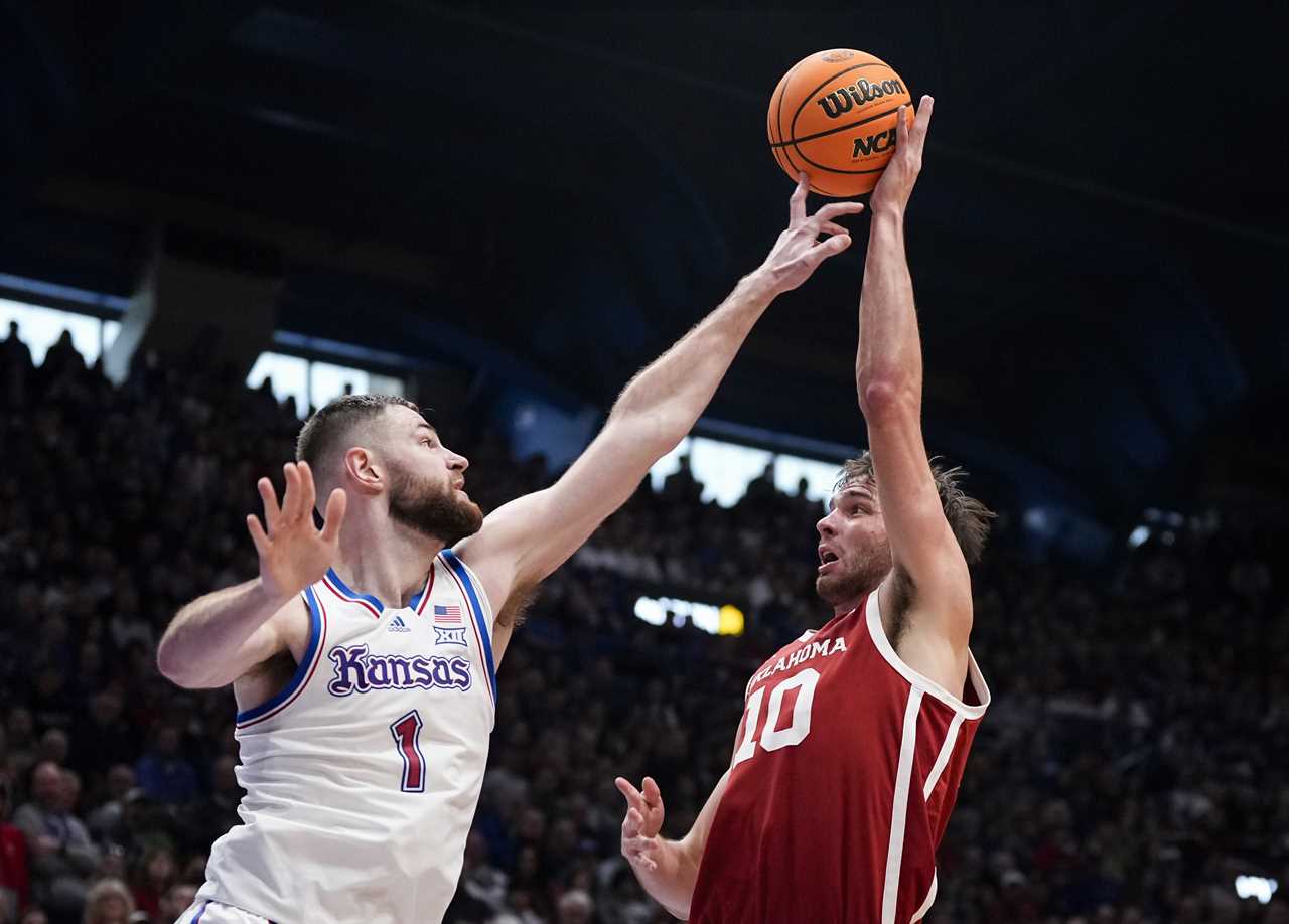 Photos from the Phog: Sooners 2nd half extends drought inside Allen Fieldhouse