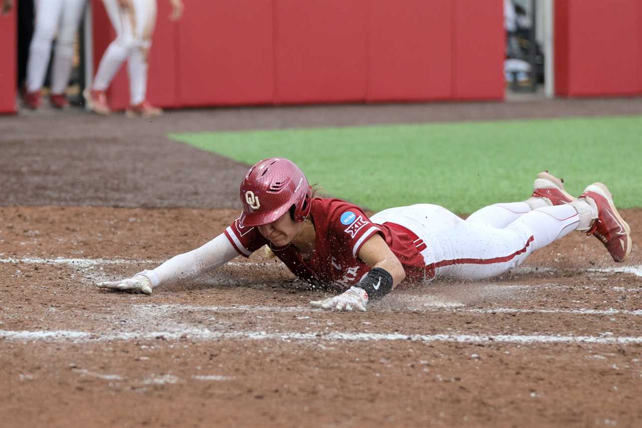 Best photos from the Oklahoma Sooners 11-3 win over the Florida State Seminoles