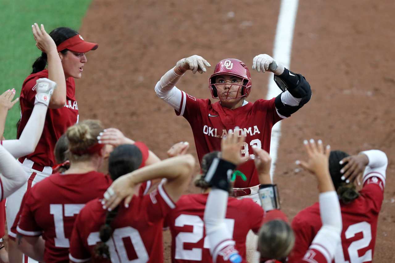 Best photos from the Oklahoma Sooners 11-3 win over the Florida State Seminoles