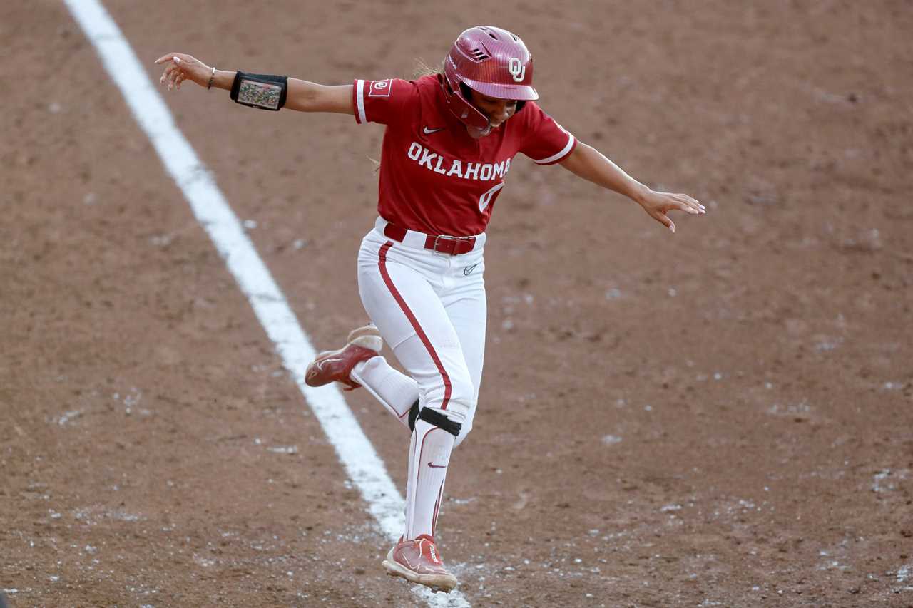 Best photos from the Oklahoma Sooners 11-3 win over the Florida State Seminoles