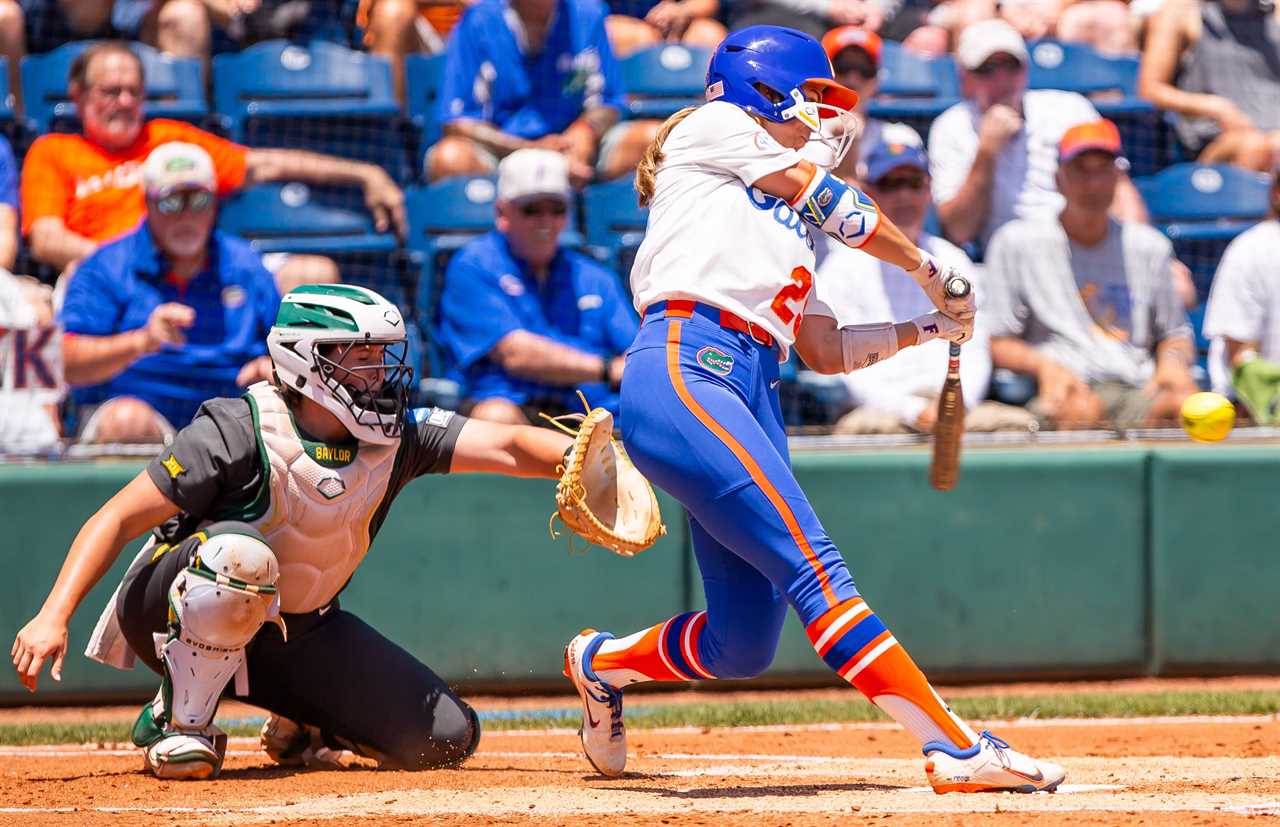 Highlights from Florida softball's Super Regional Game 1 win over Baylor