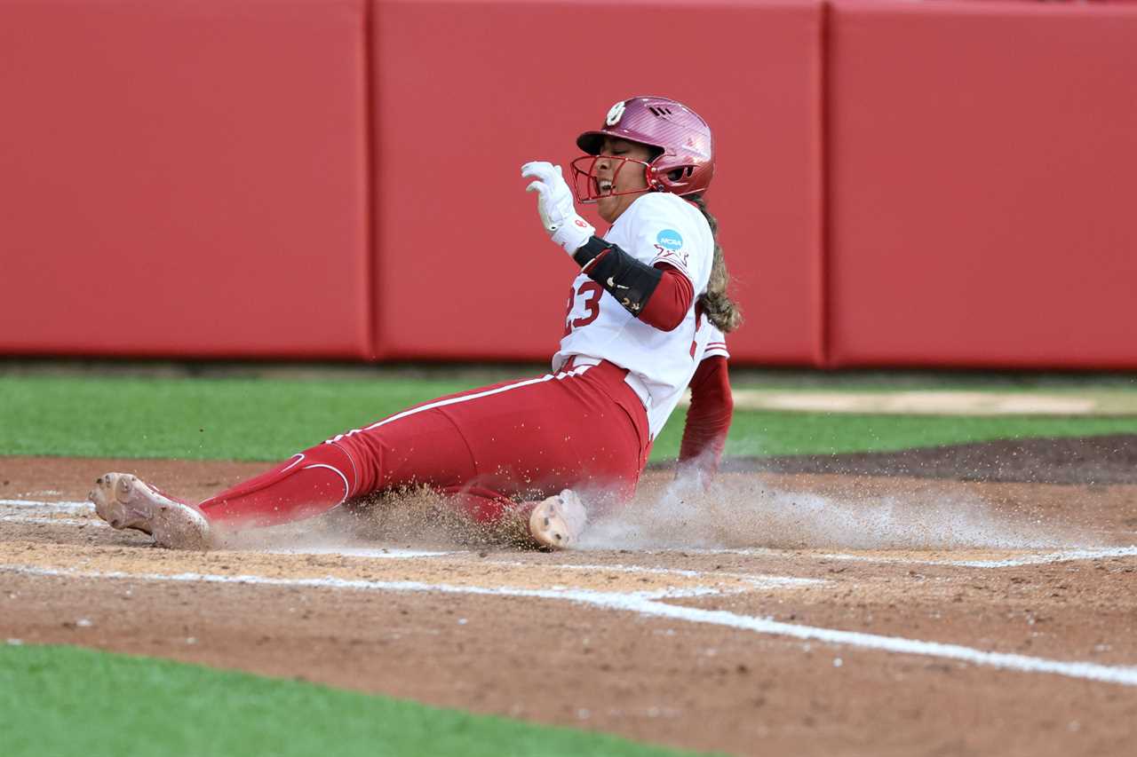 Fantastic photos from the Oklahoma Sooners 4-2 win over Florida State