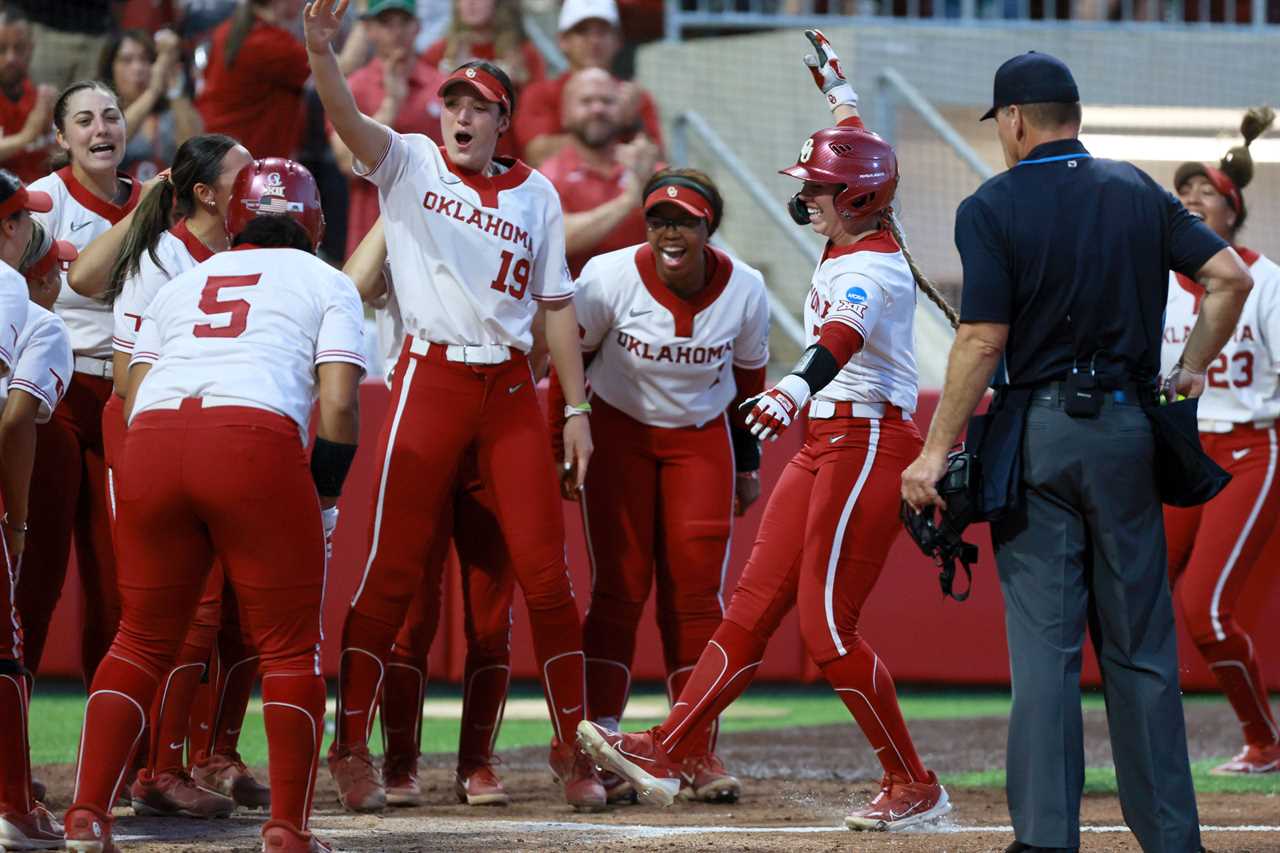 Fantastic photos from the Oklahoma Sooners 4-2 win over Florida State