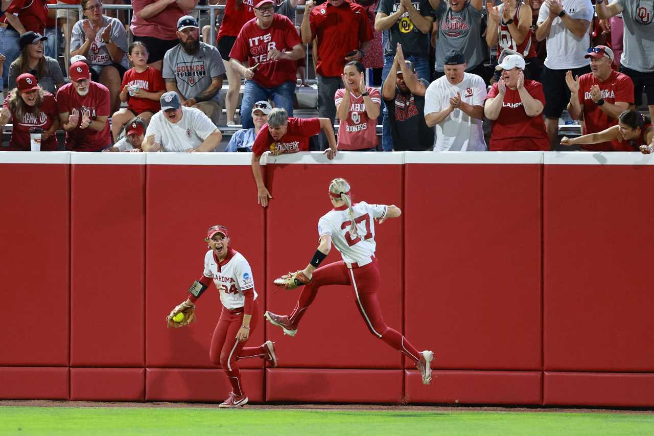 Fantastic photos from the Oklahoma Sooners 4-2 win over Florida State