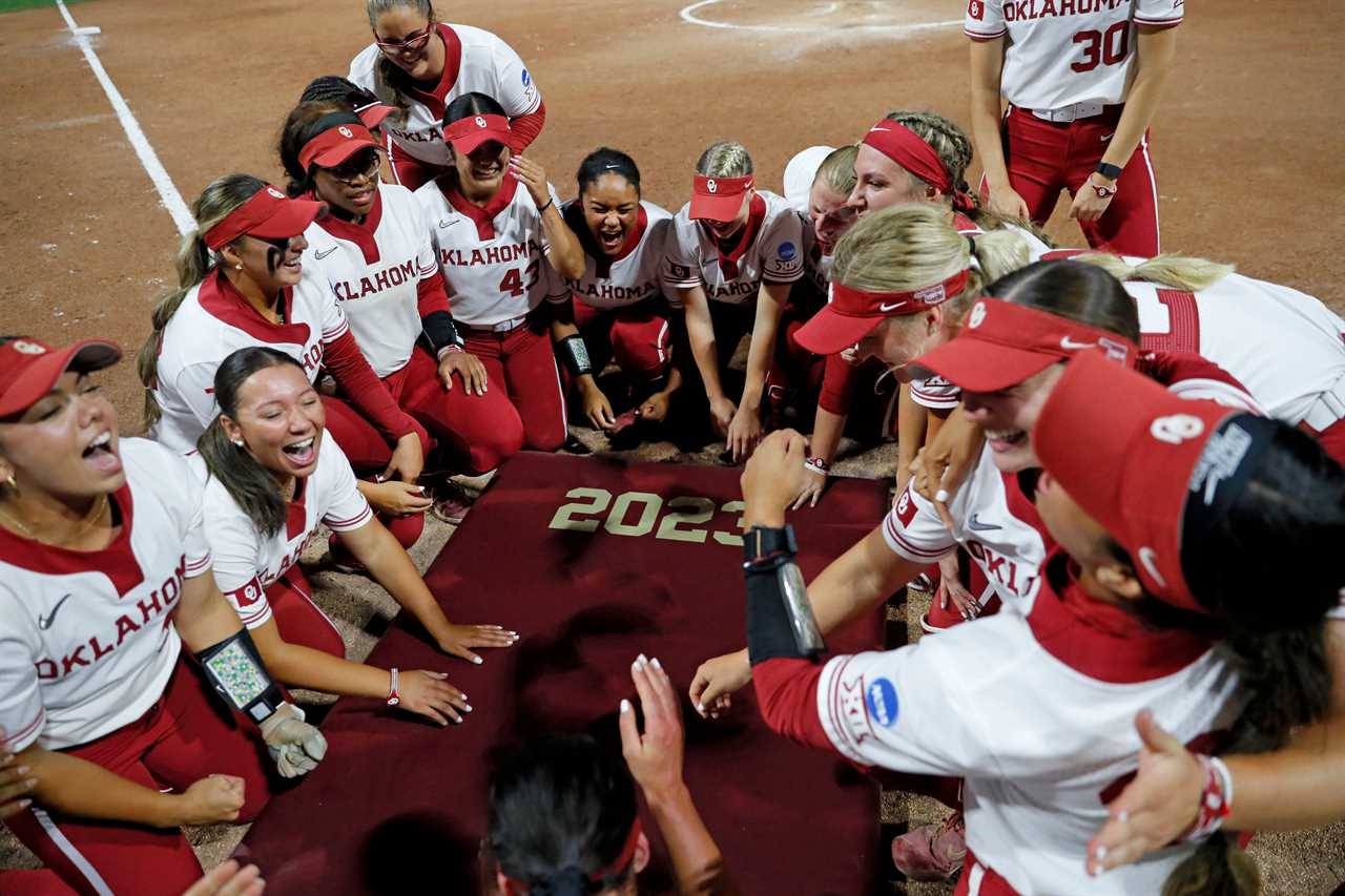 Fantastic photos from the Oklahoma Sooners 4-2 win over Florida State