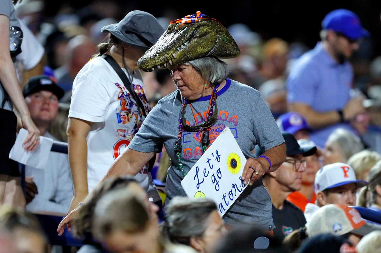 Highlights from Florida softball's WCWS win over Oklahoma State