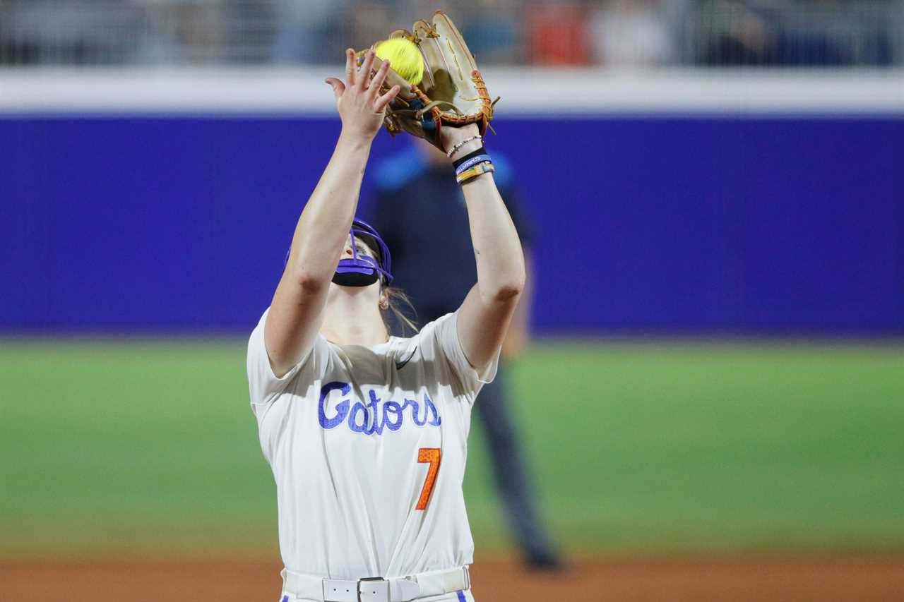 Highlights from Florida softball's WCWS win over Oklahoma State