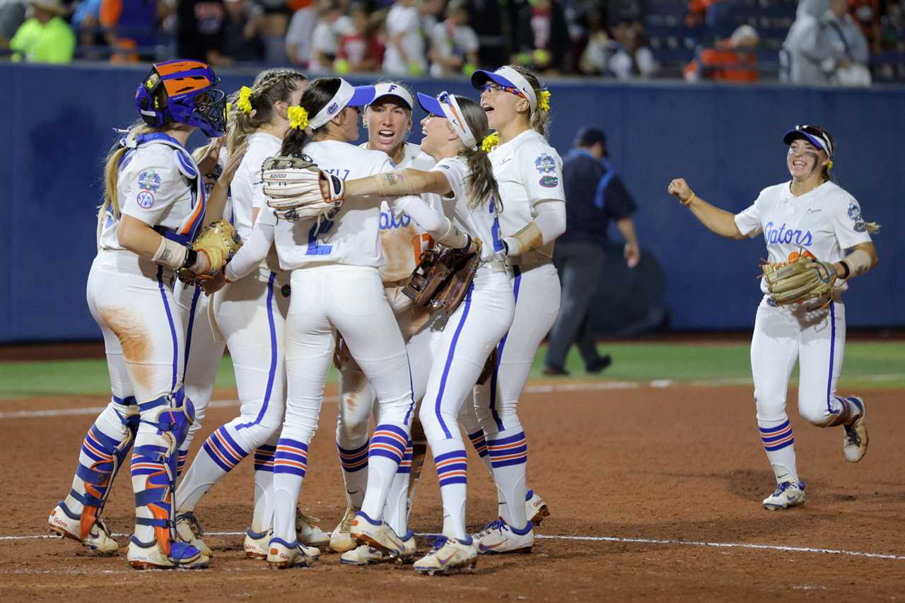 Highlights from Florida softball's WCWS win over Oklahoma State