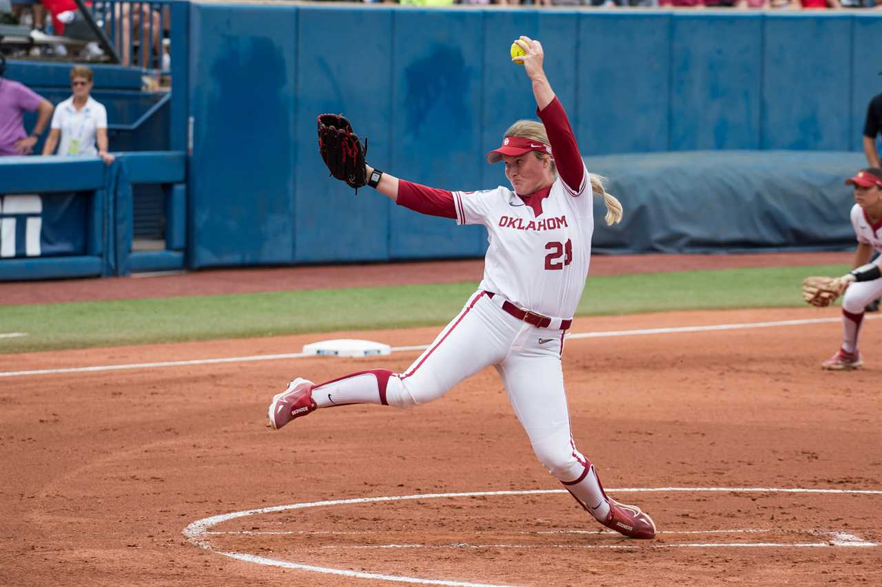 Best photos from the Oklahoma Sooners 9-1 WCWS win over Duke