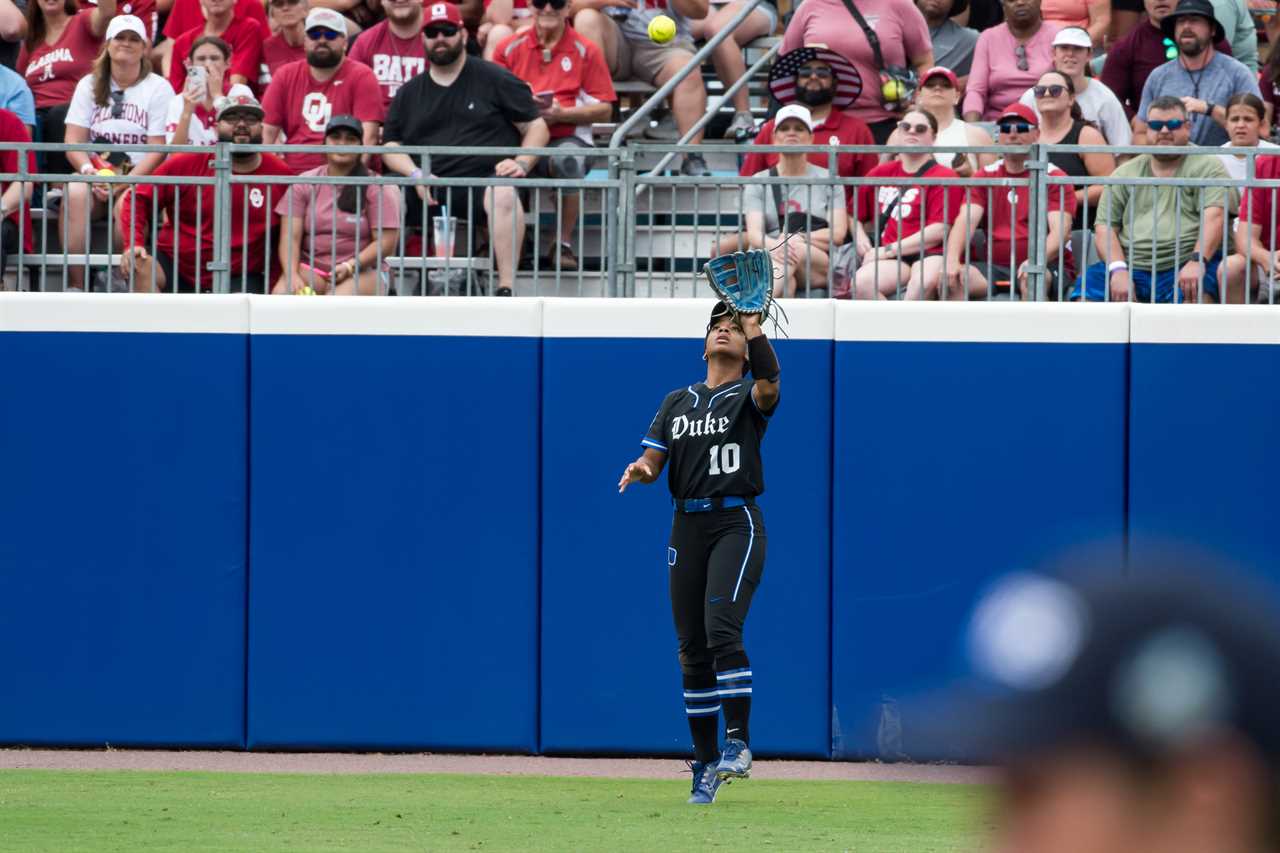 Best photos from the Oklahoma Sooners 9-1 WCWS win over Duke