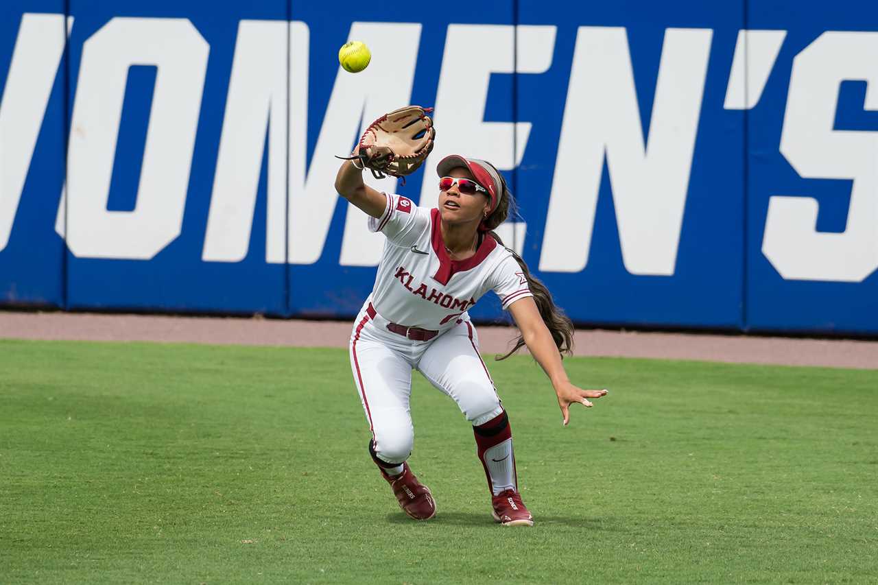 Best photos from the Oklahoma Sooners 9-1 WCWS win over Duke