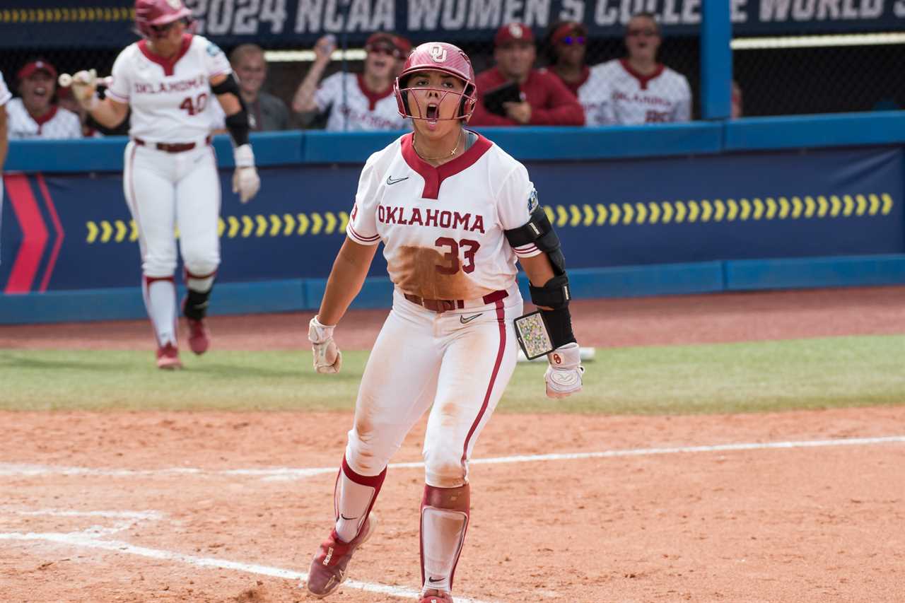 Best photos from the Oklahoma Sooners 9-1 WCWS win over Duke