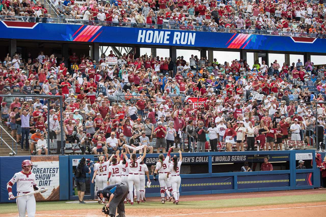 Best photos from the Oklahoma Sooners 9-1 WCWS win over Duke