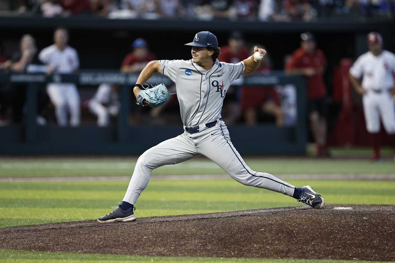 Photos from Oklahoma Sooners 14-0 win over Oral Roberts in the NCAA Tournament