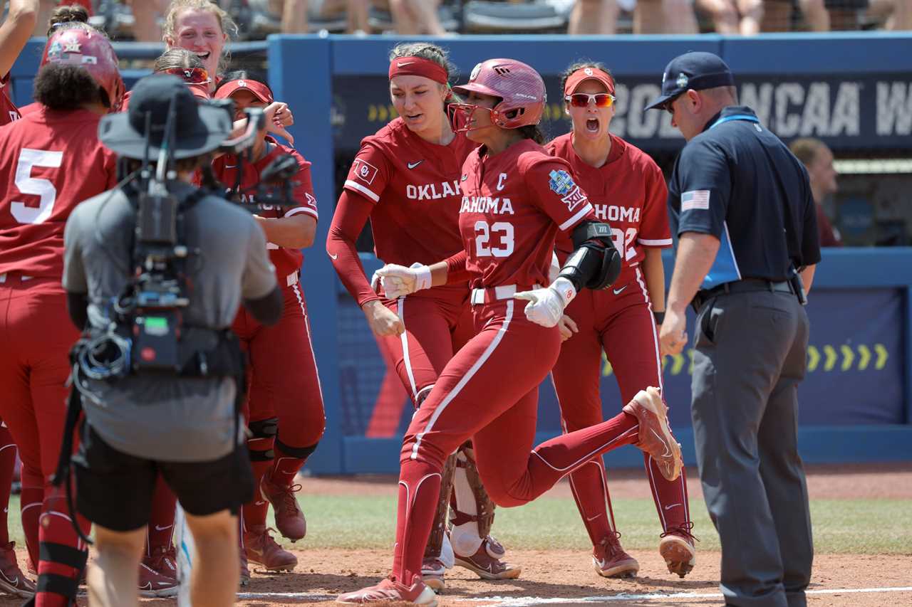 Best photos from the Oklahoma Sooners win over UCLA Bruins