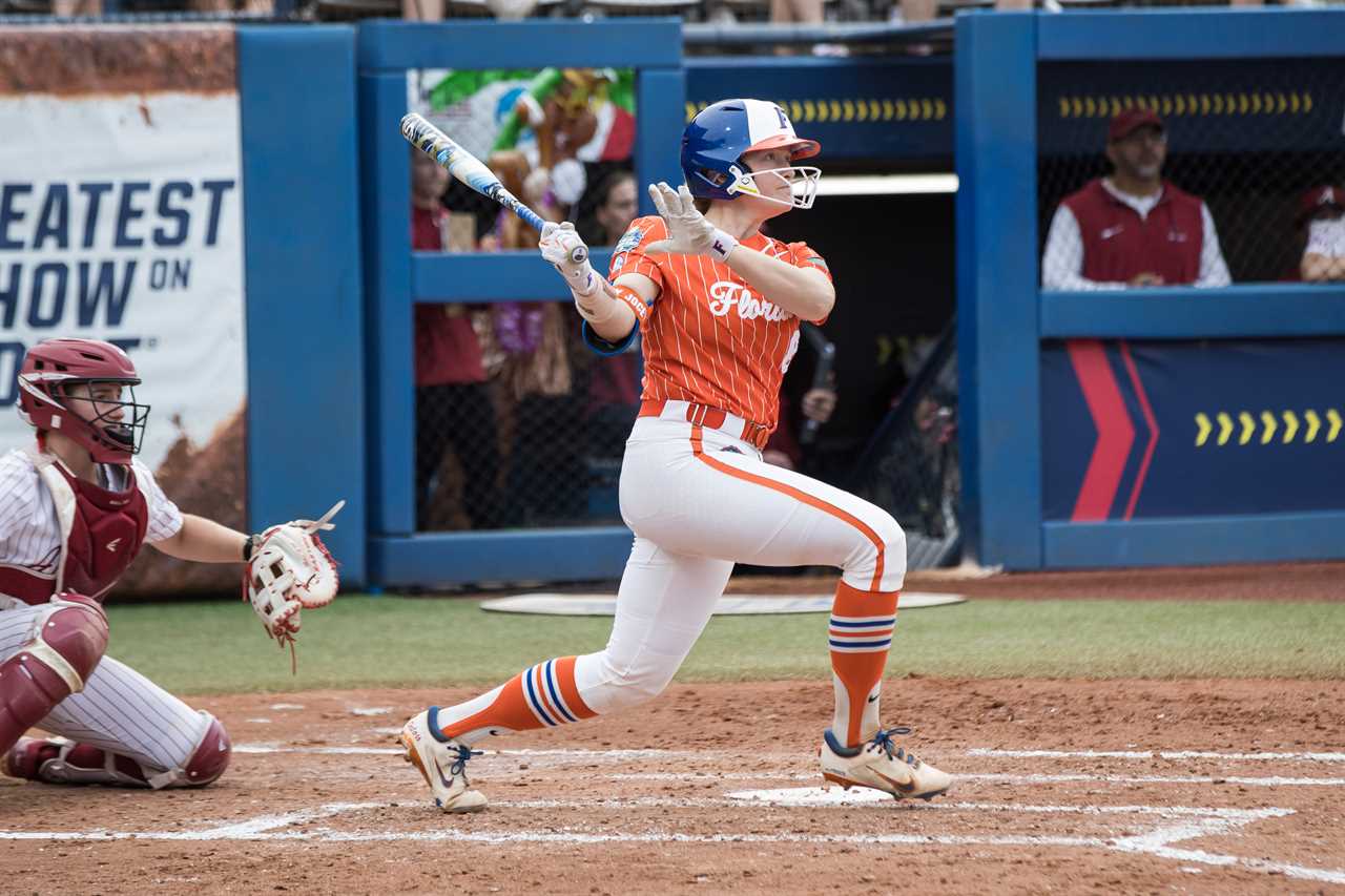 Highlights from Florida softball's win over Alabama in WCWS