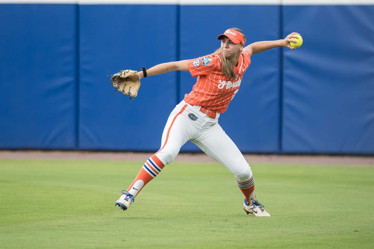 Highlights from Florida softball's win over Alabama in WCWS