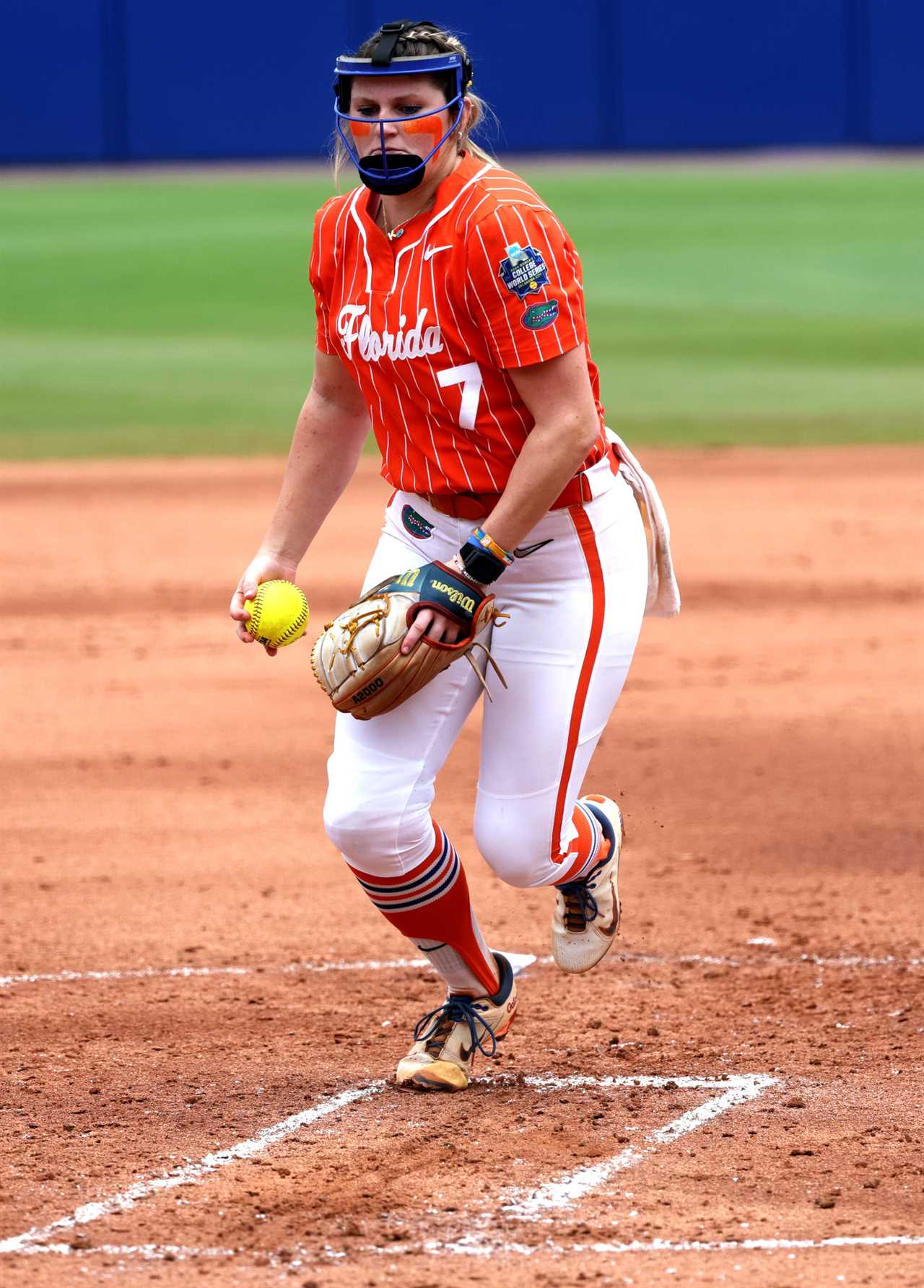 Best photos from the Oklahoma Sooners 6-5 extra-inning win over Florida