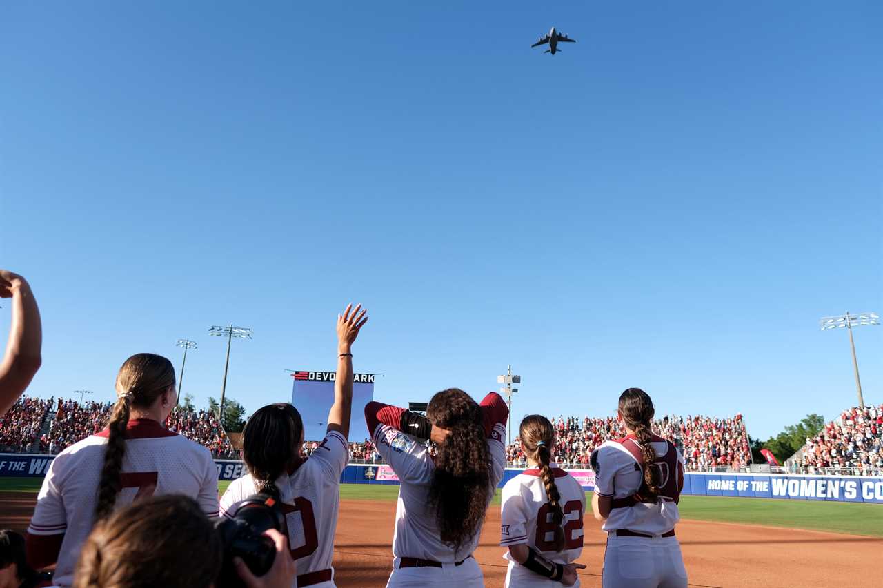 Best photos from Oklahoma Sooners 8-3 win over the Texas Longhorns