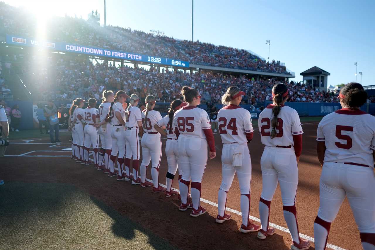 Best photos from Oklahoma Sooners 8-3 win over the Texas Longhorns