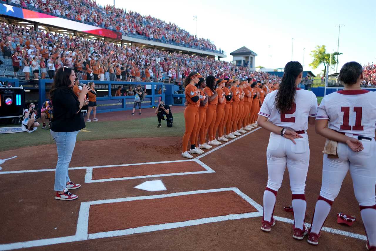 Best photos from Oklahoma Sooners 8-3 win over the Texas Longhorns