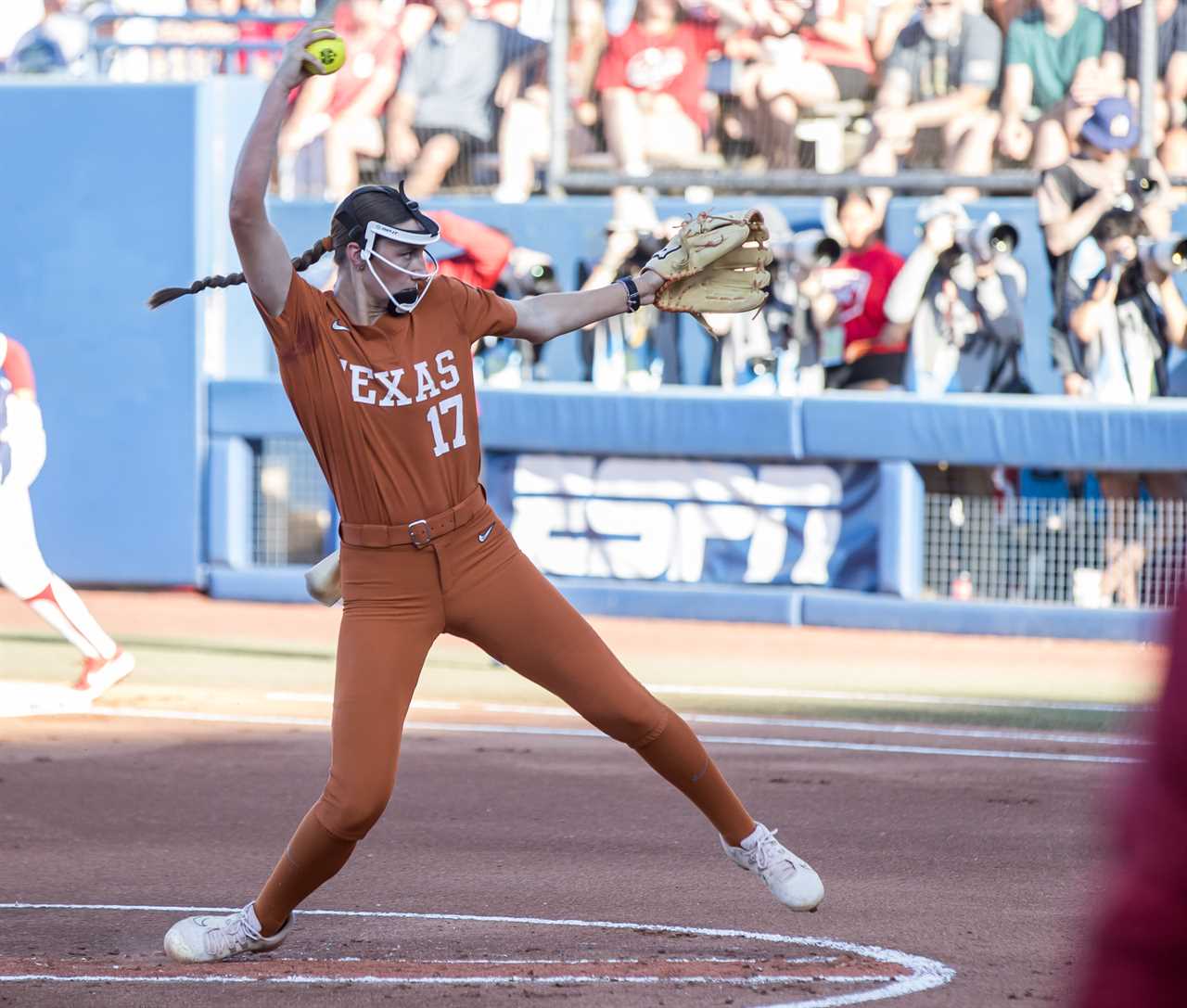 Best photos from Oklahoma Sooners 8-3 win over the Texas Longhorns