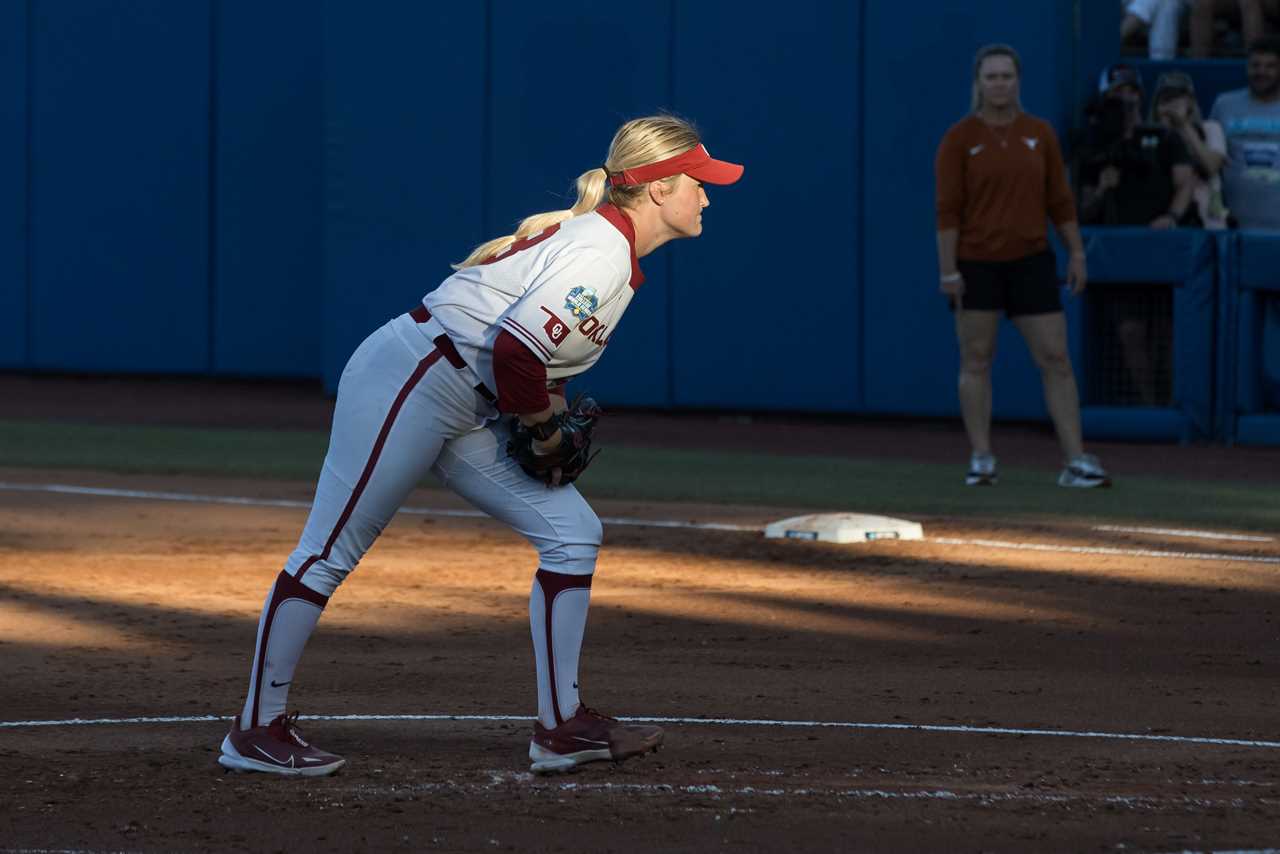 Best photos from Oklahoma Sooners 8-3 win over the Texas Longhorns